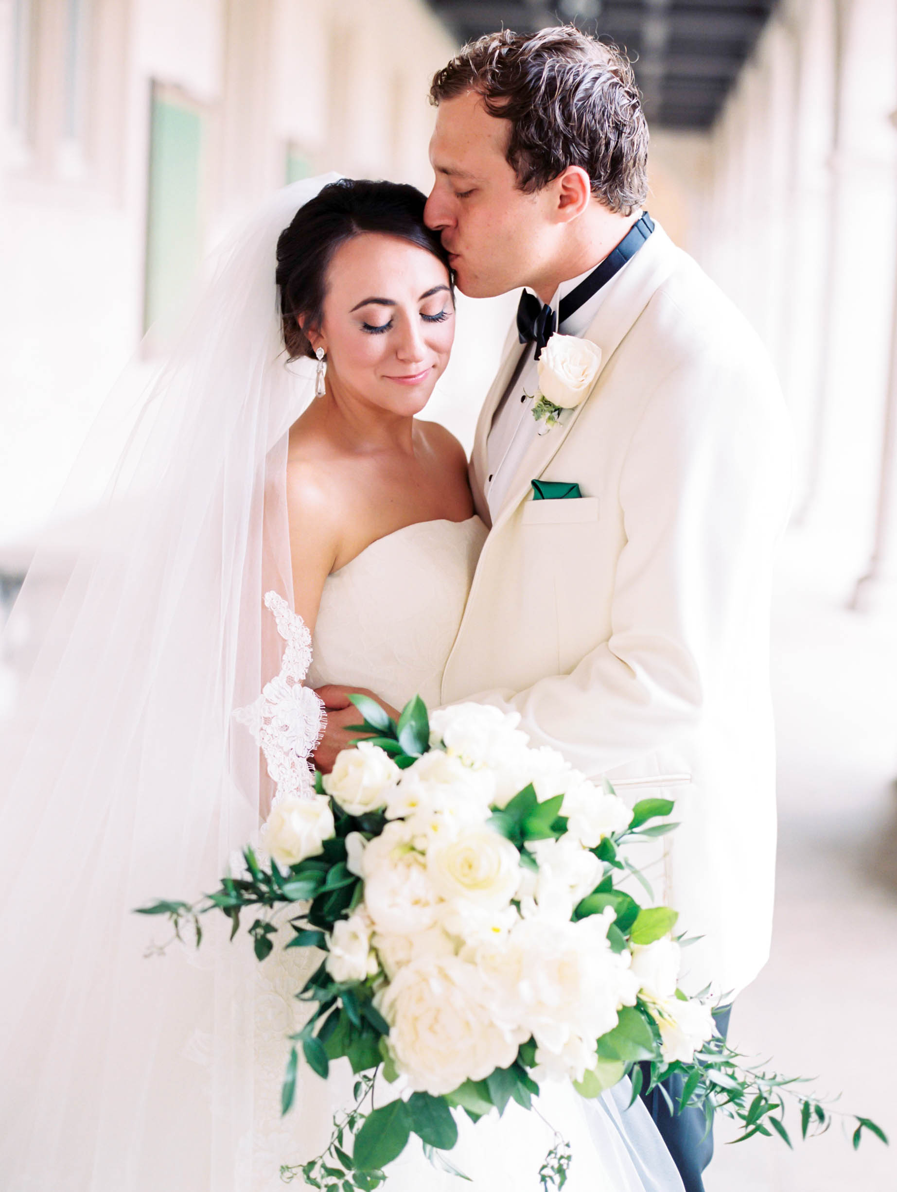 St Louis Fairytale Wedding at The Coronado