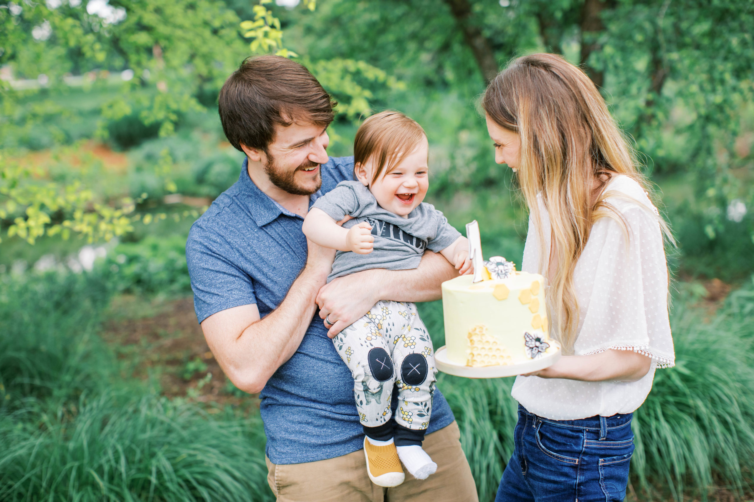 St Louis Forest Park One-Year Cake Smash Family Session