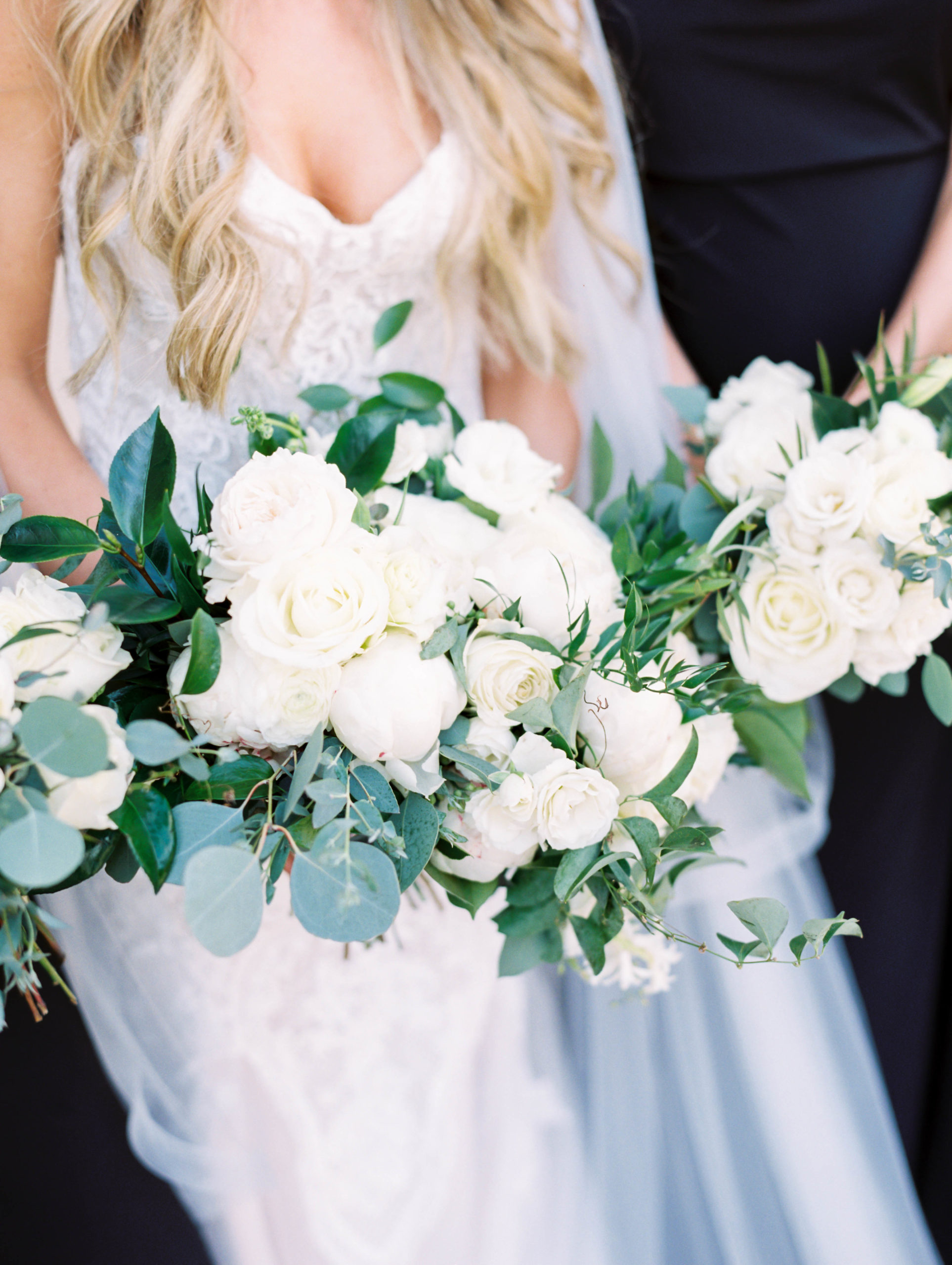roses and mint wedding florals for fine art st louis wedding
