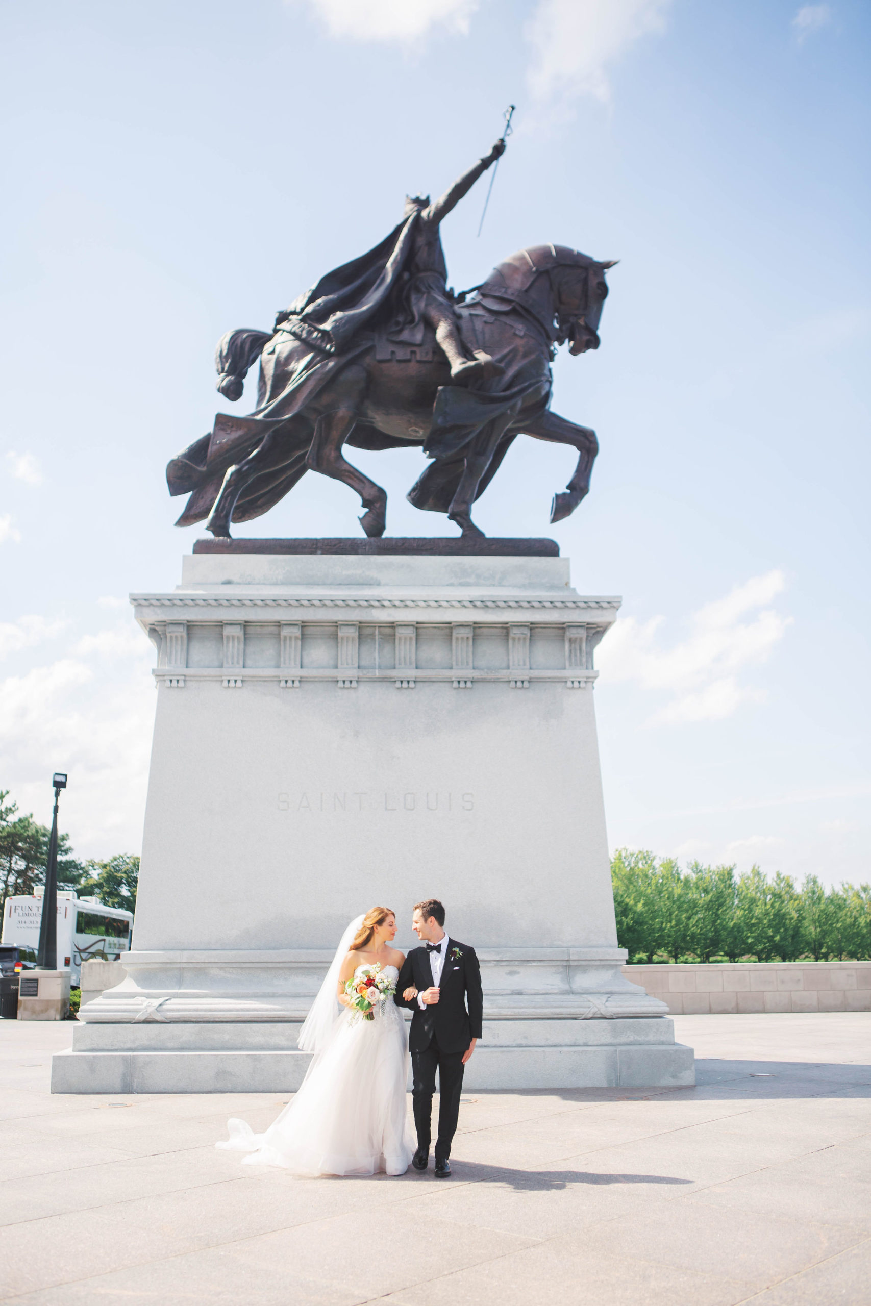 St Louis fine art wedding in Forest Park