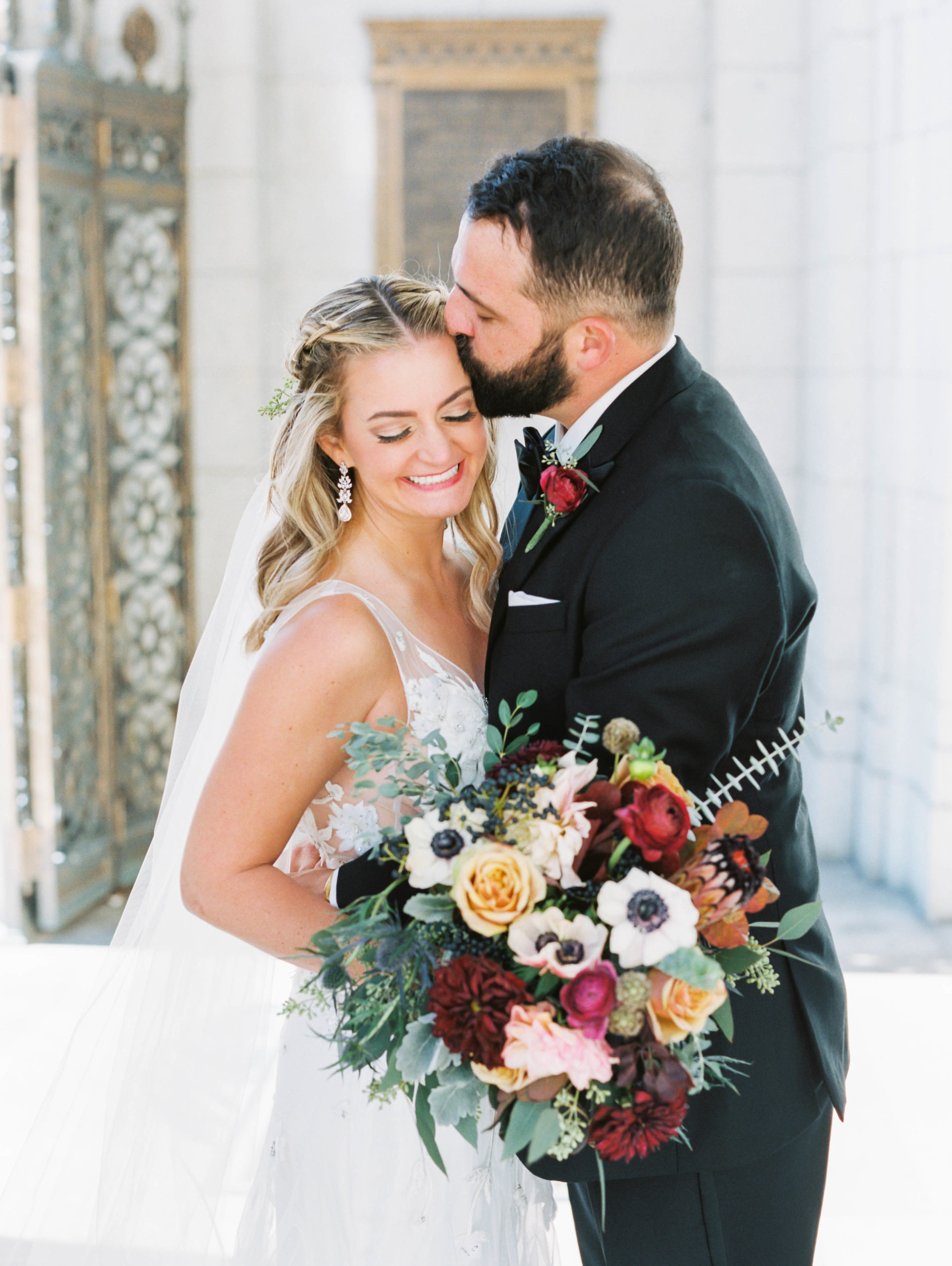 fine art fall wedding day at st louis union station