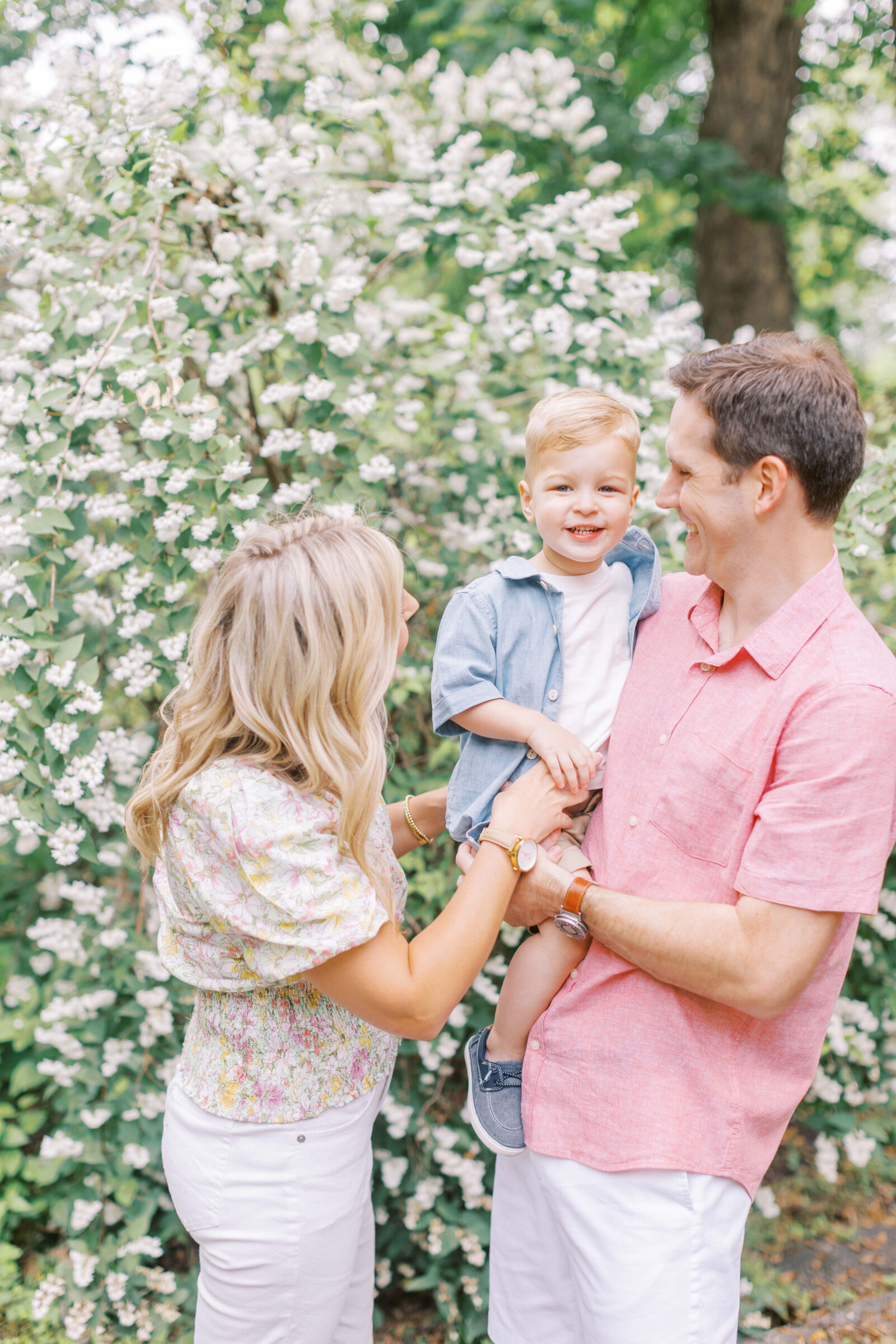 St Louis fine art Family Photography Spring & Summer Outfit Guide